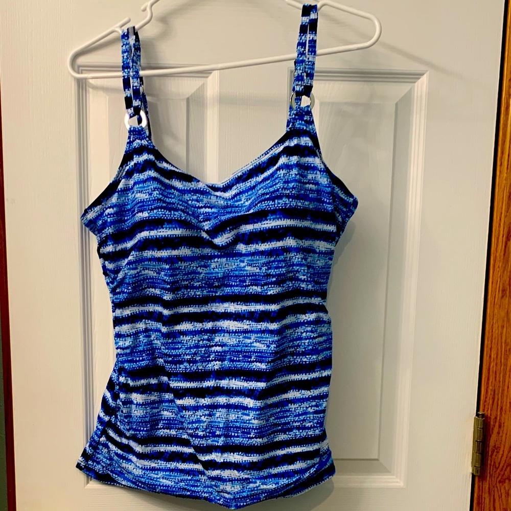 NEVER WORN Tanking swim top